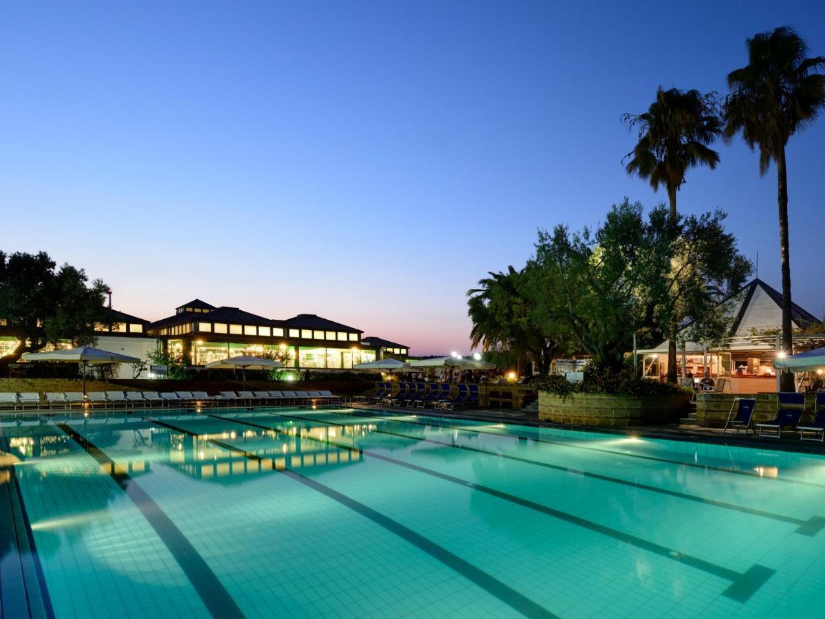 Hotel Th Capo Rizzuto Isola Di Capo Rizzuto Esterno foto