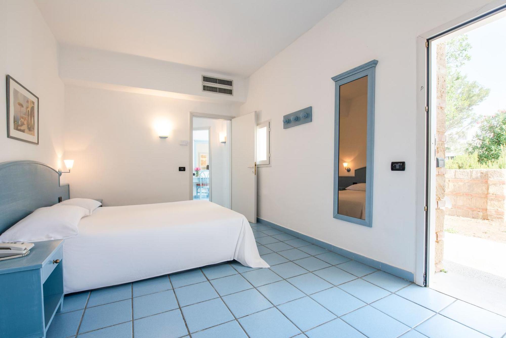 Hotel Th Capo Rizzuto Isola Di Capo Rizzuto Esterno foto